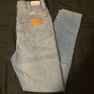 Wrangler High Rise Skinny jeans
